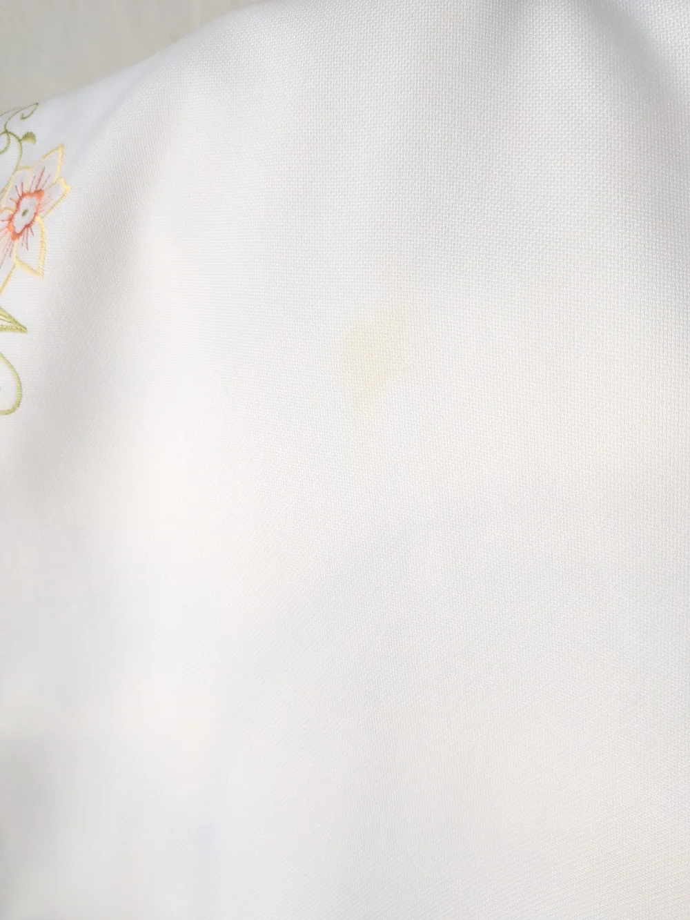 Vintage Floral Embroidered Cutwork Tablecloth 60x104 Cottagecore